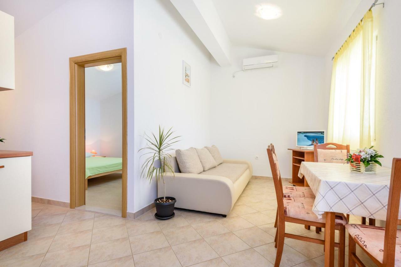 Apartmani Beran Сегет Враница Екстериор снимка