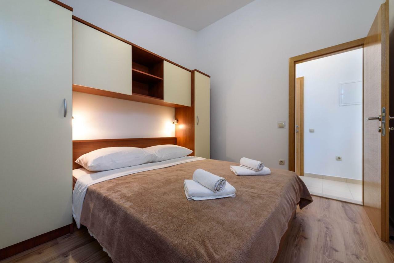 Apartmani Beran Сегет Враница Екстериор снимка